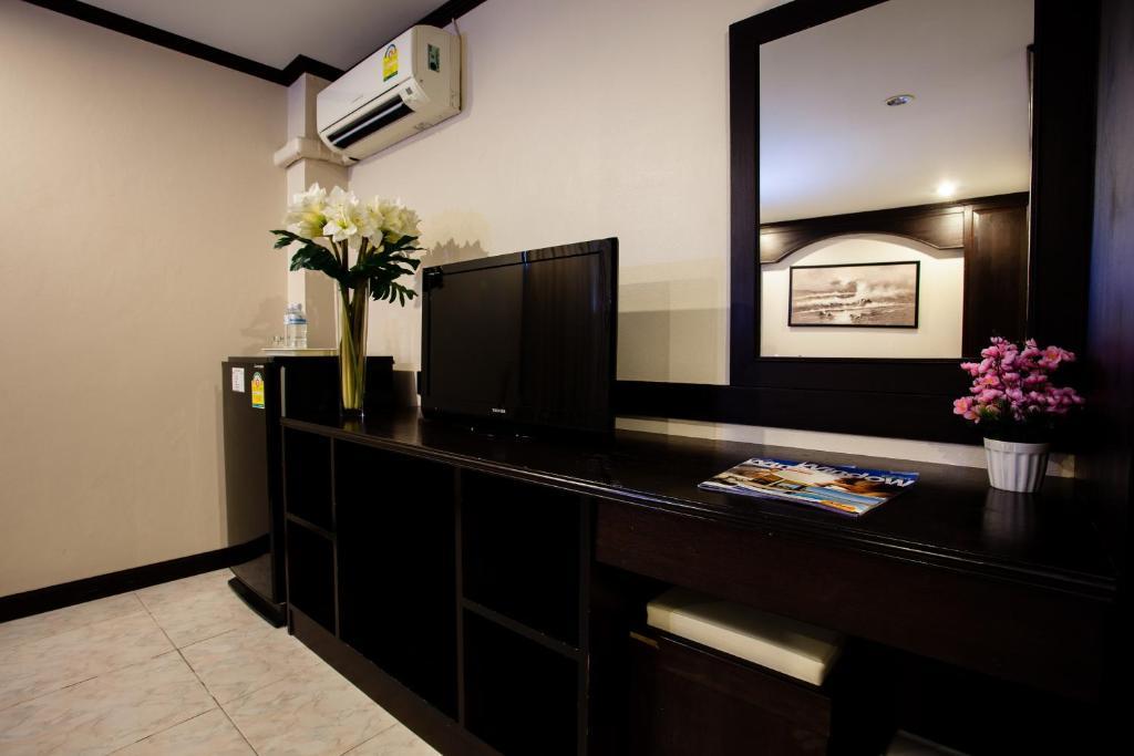 Hotel @ White Patong Exterior foto