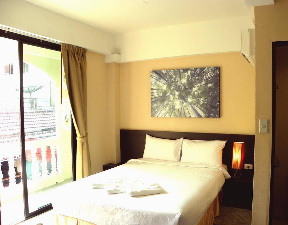 Hotel @ White Patong Exterior foto